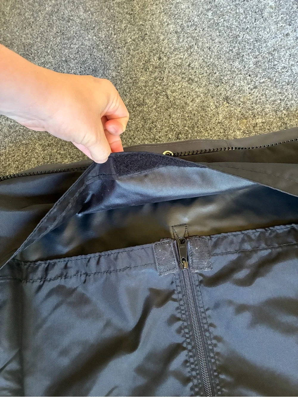 Lands' End lighthouse Black/Gray Garment Bag with Shoulder Strap